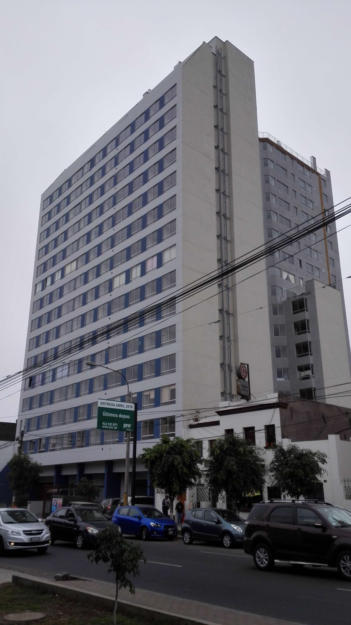 Torre de Vivienda – Condominio Bolivia
