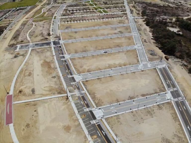 Urbanización Miraflores Boulevard Park Plaza